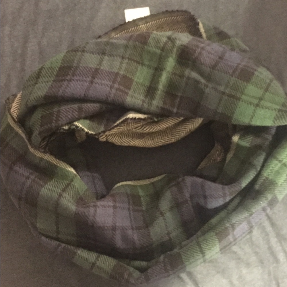 Reversible Infinity Scarf - Picture 3 of 3